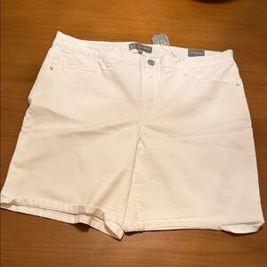 NWT Wit‎ & Wisdom White Jean Shorts